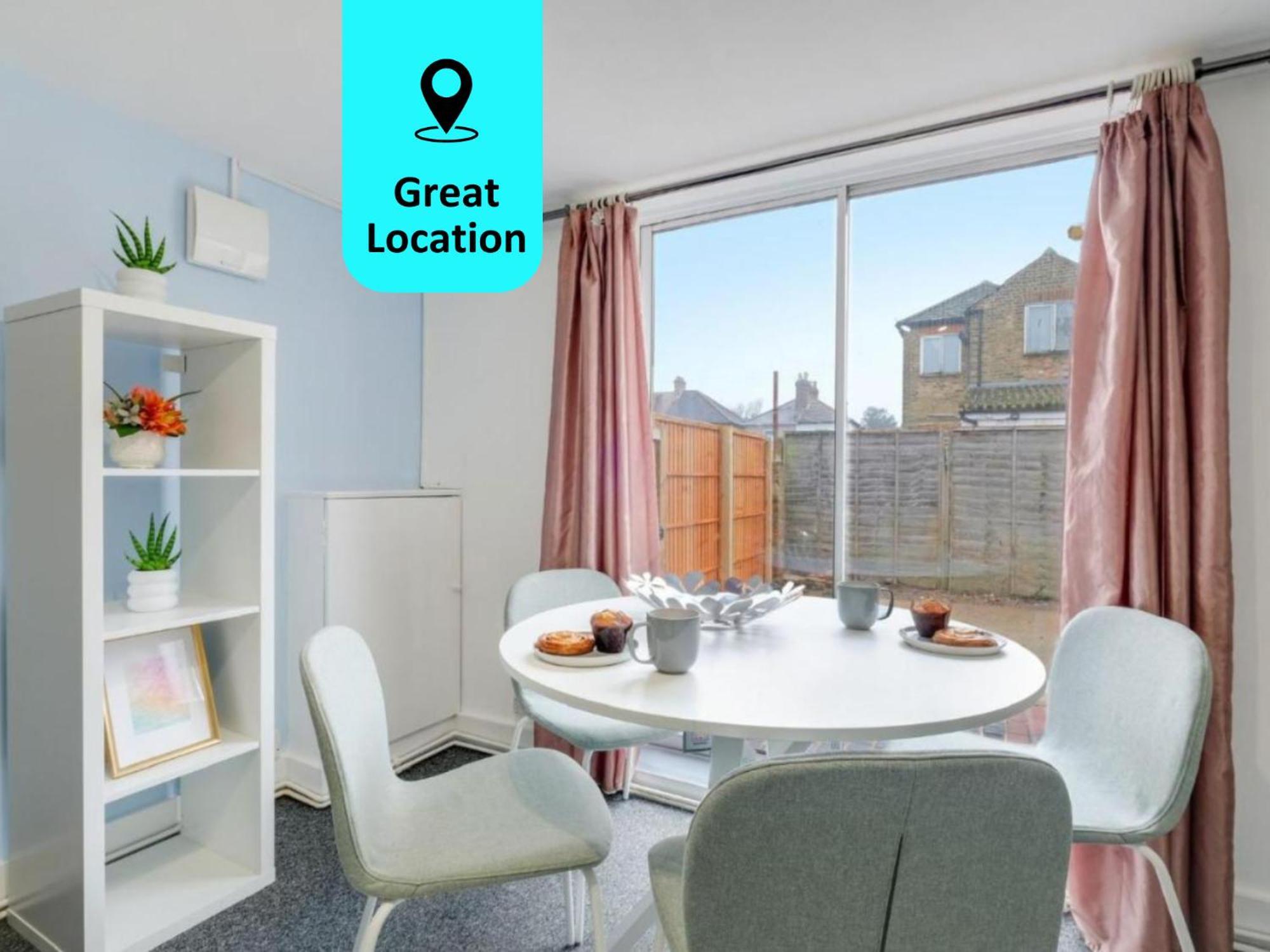 شقة Chic 1Br House In Hounslow - 12 Mins From Heathrow Airport Feltham المظهر الخارجي الصورة